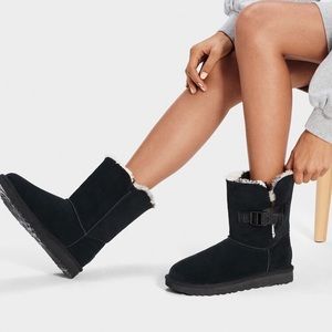 BAILEY BUCKLE CALI COLLAGE